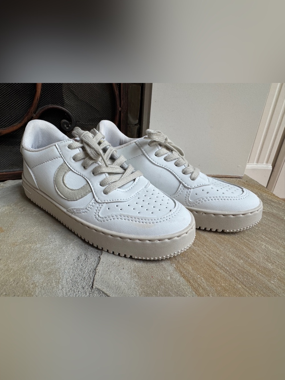 Cienta Sneakers Off-White and Cream Size 33